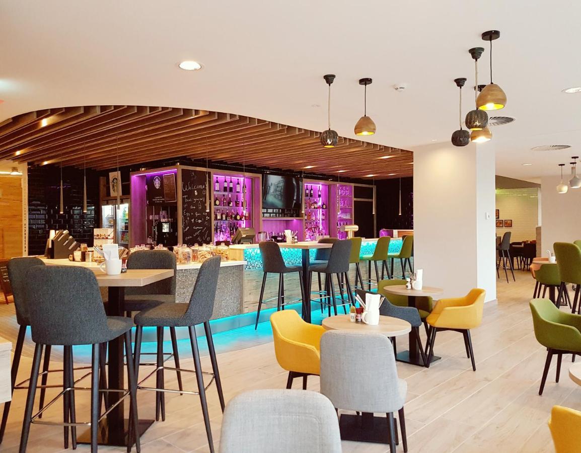 Holiday Inn Amsterdam Exterior foto
