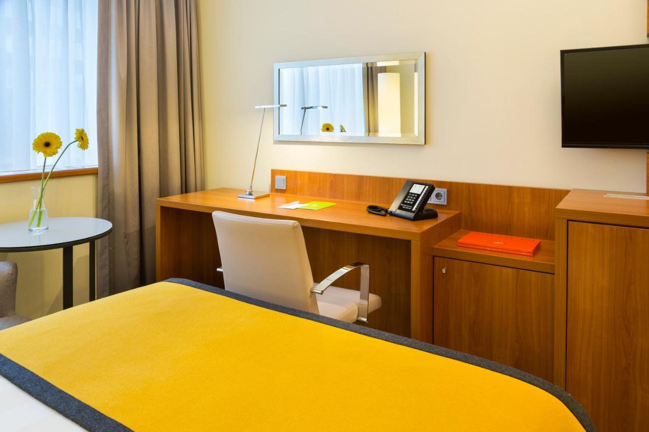 Holiday Inn Amsterdam Exterior foto